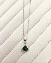 Load image into Gallery viewer, SILVER NECKLACE