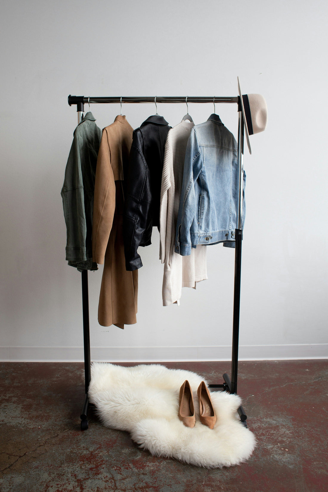 Capsule Wardrobe: Where Luxury Meets Minimalism