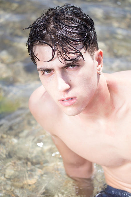 The olfactory art of male seduction