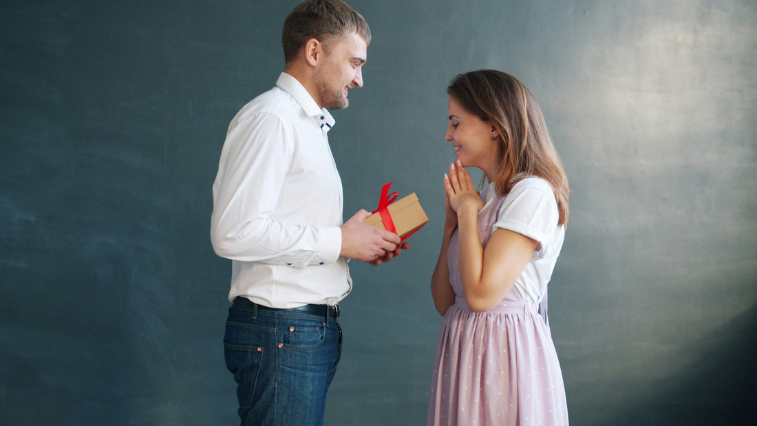 How to choose a perfume as a gift for your sweetheart