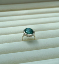 Load image into Gallery viewer, Sterling Silver Ring with Malachite Stone
