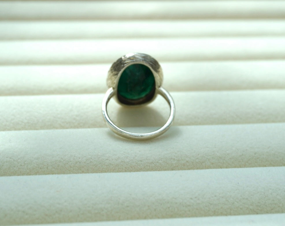 Sterling Silver Ring with Malachite Stone