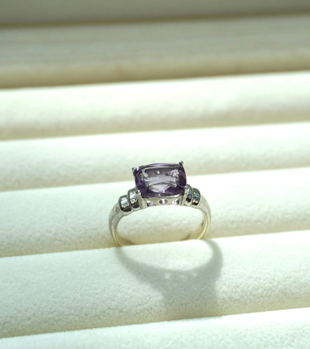 AMETHYST RING