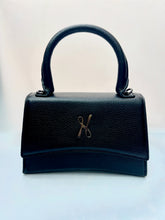 Load image into Gallery viewer, Princesse
