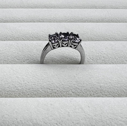 Amethyste and silver ring