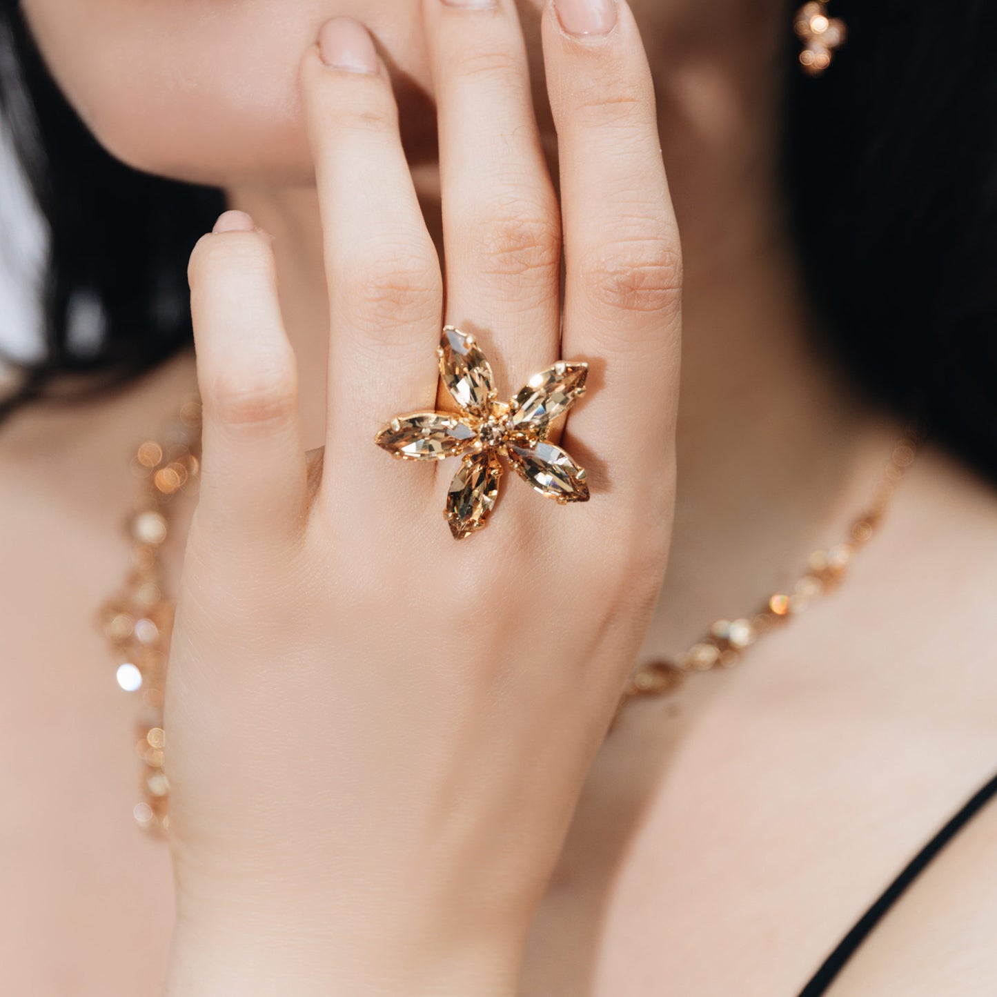 honey-colored flower ring with high-quality  
