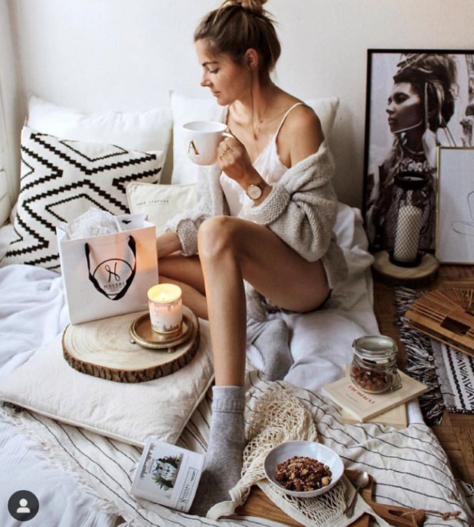 hayari paris scented candle blogger post