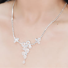 Load image into Gallery viewer, Alisa Crystal Necklace
