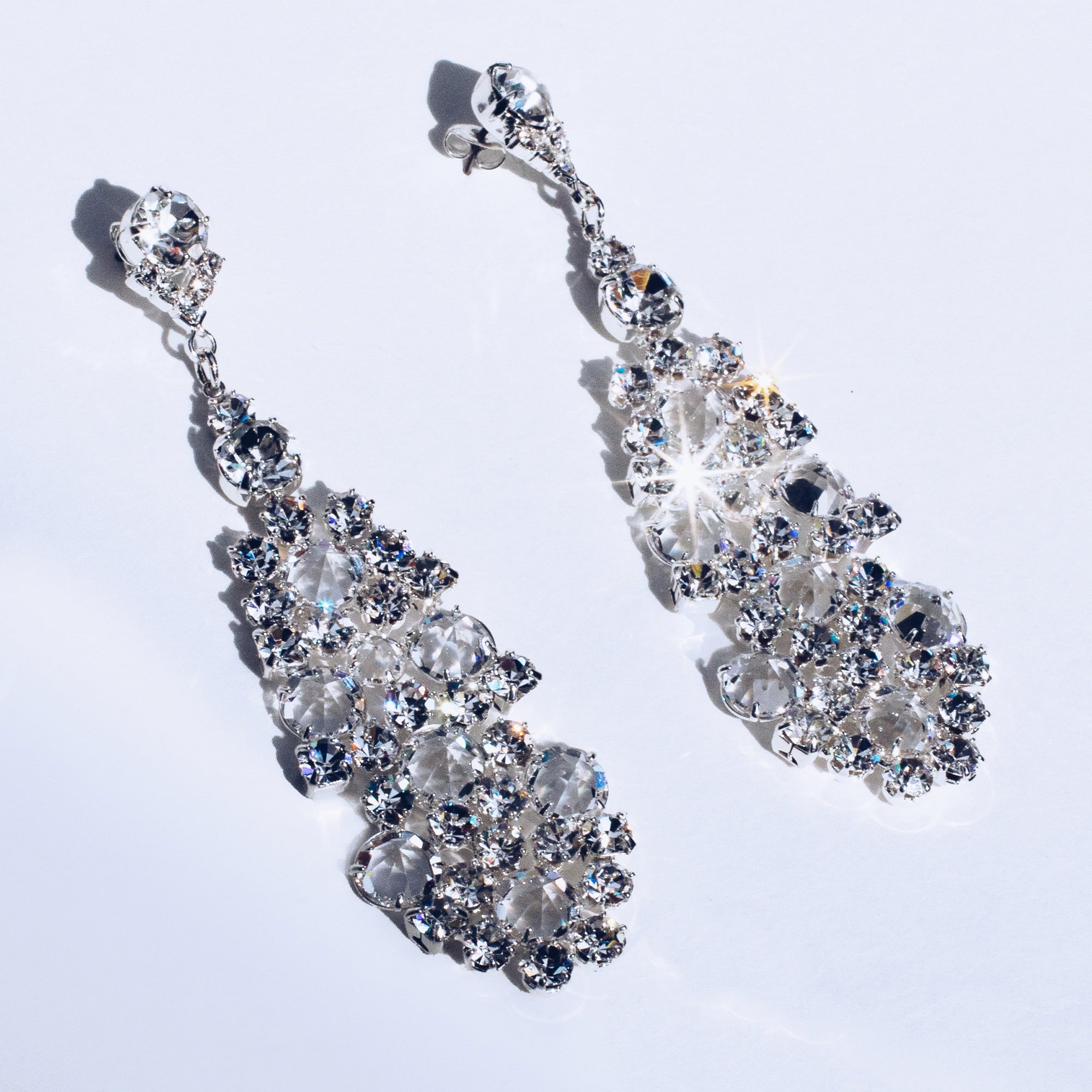 Alisa- Dangle Crystal Earring