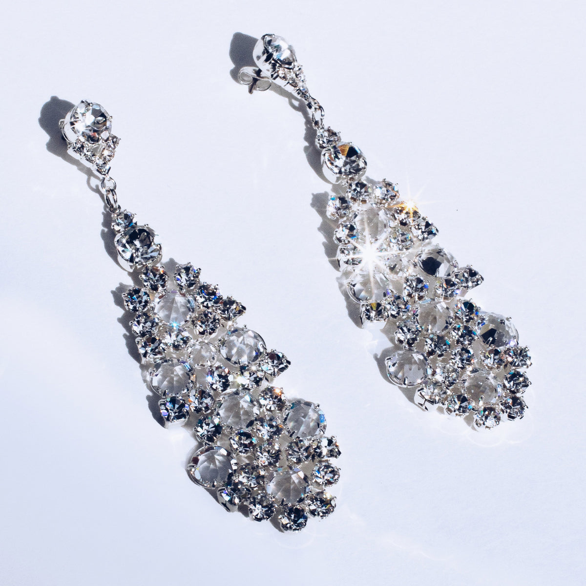 Alisa - Boucle d'oreille pendante en cristal