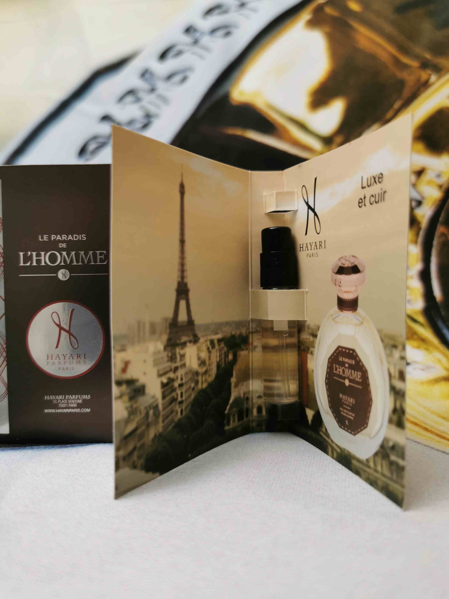 Le Paradis De L'Homme Sample